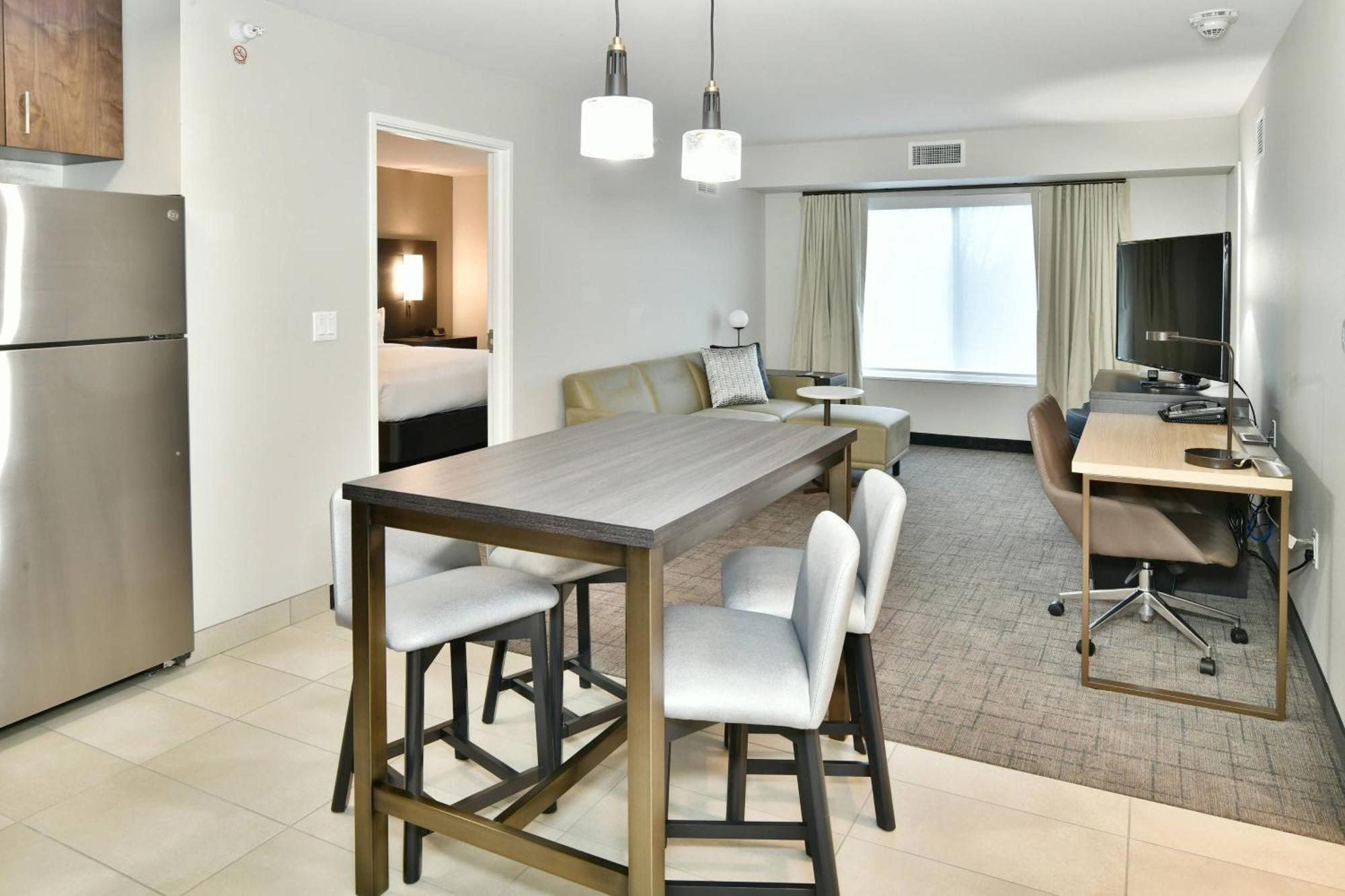 Residence Inn By Marriott Eau Claire Exterior photo